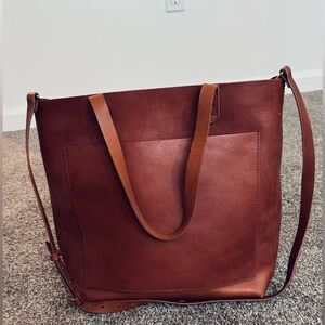 Madewell Medium Transport Tote in English Saddle